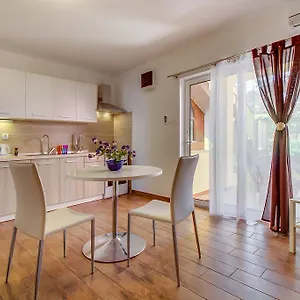 https://apartments-petra-mali-losinj.primorje-gorskikotar.com